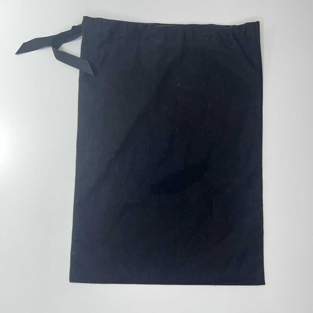 Chanel Authentic Adjustable Drawstring Handbag Pu… - image 4